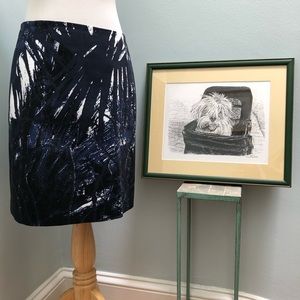 T Tahari Navy & White Abstract Print Mini Skirt
